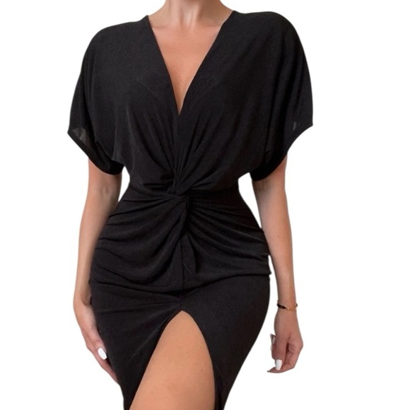 Fashion Nova Dresses & Skirts - Fashion Nova• Knot Dress